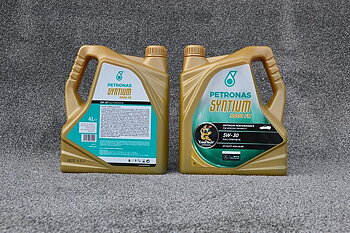 Olja Petronas syntrium 5W-30