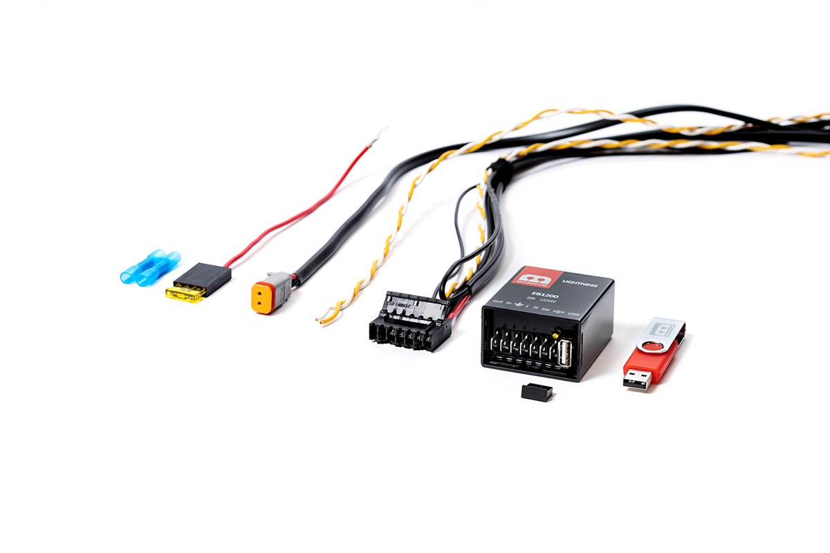 DL1200 EXTRALJUSKABLAGE DIGITAL LIGHTNING 13A 12/24V - 2