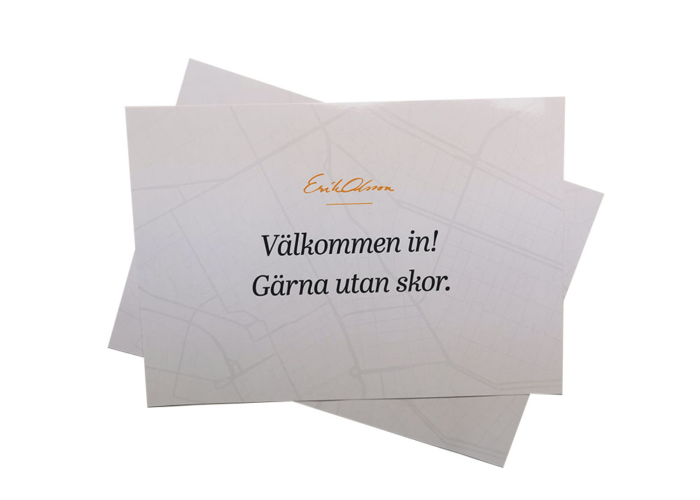 Skylt "Ta av dig skorna"
