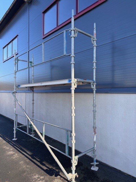 952 Beg Haki 6 x 6m - 0,7 djup med plan - 3