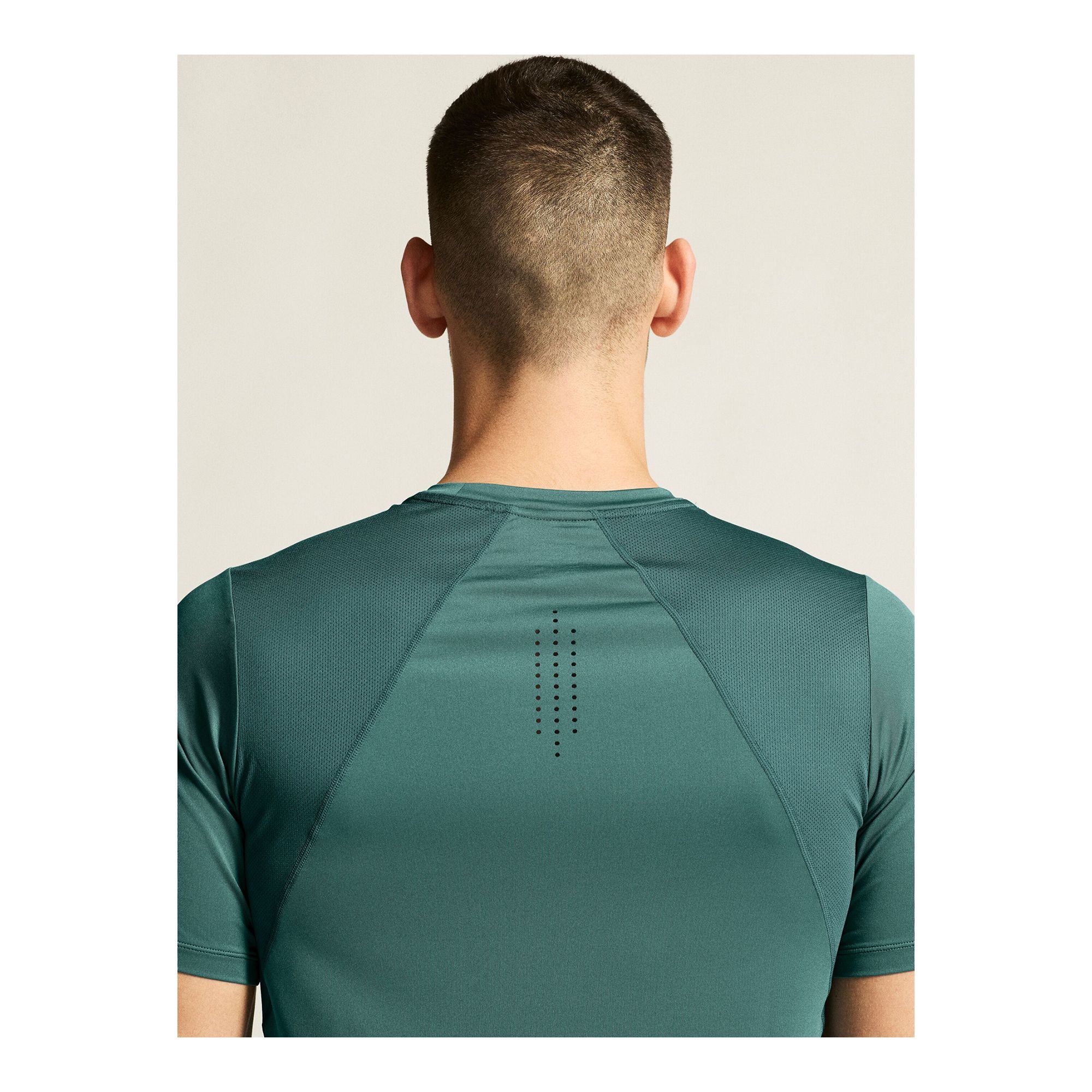 Craft Adv Essence SS Tee 2 M T-shirt Träning - 10