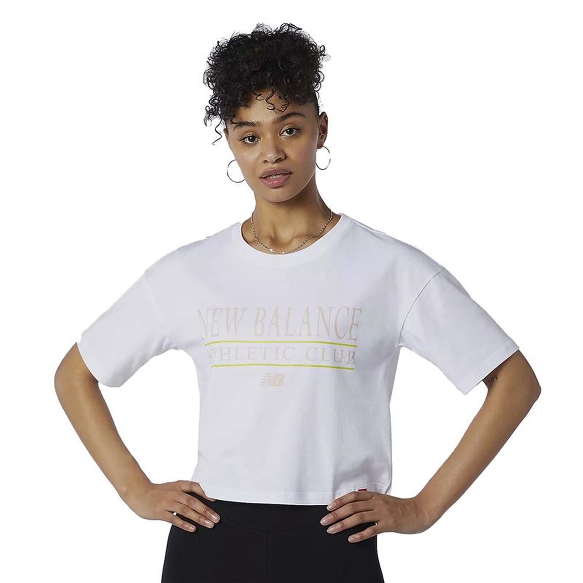 T-shirt med kortärm Dam New Balance Essentials Athletic Club Boxy Vit