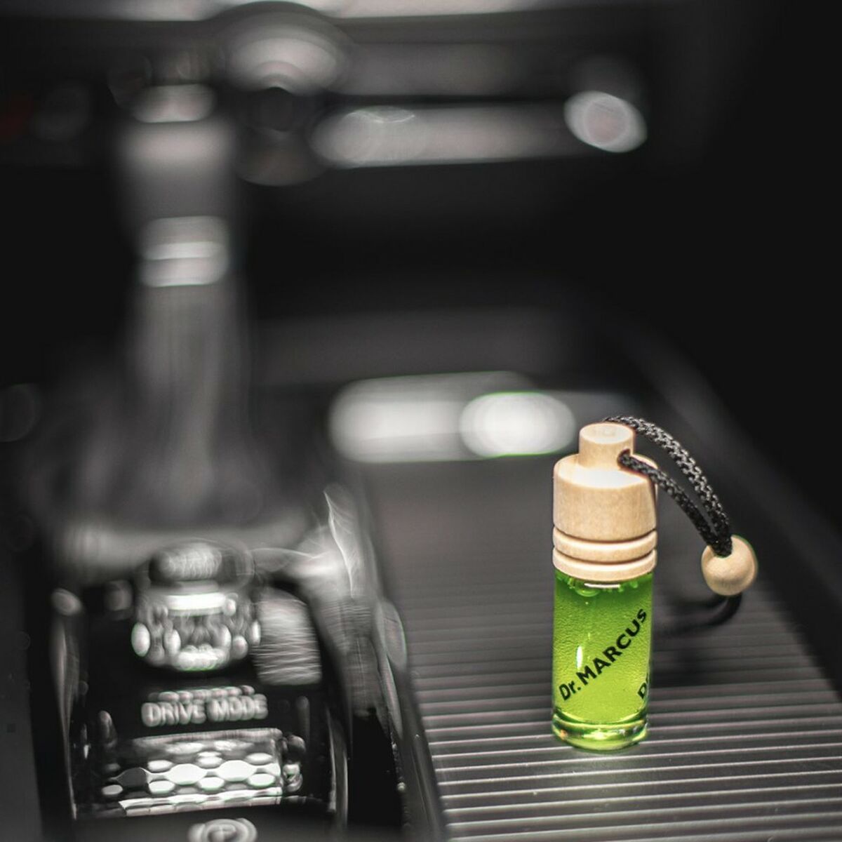 Billuftfreser Dr Marcus Ecolo Äpple 4,5 ml Trä Glas Doft Hängen 4 Delar - 2