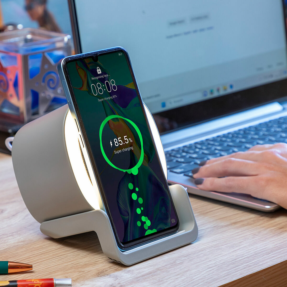 Laddare för trådlös högtalare med LED-lampor Souwis InnovaGoods - 2