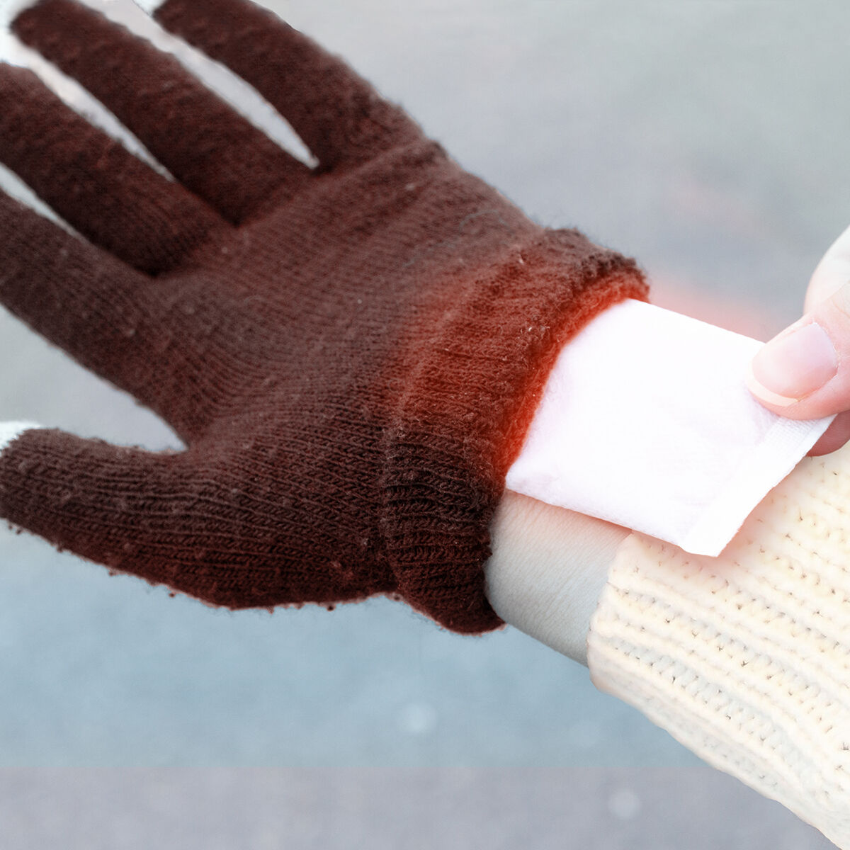Handvärmande lappar som ger en mycket behaglig värme som kan användas när som helst Heatic Hand InnovaGoods 10 antal - 2