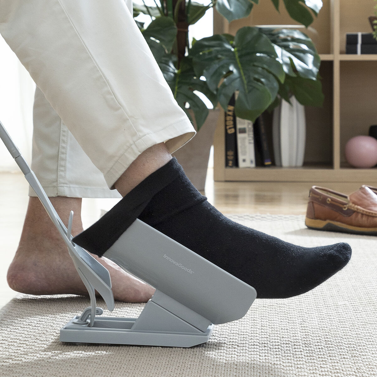Strumpstöd och Skohorn med strumpborttagare Shoeasy InnovaGoods - 2