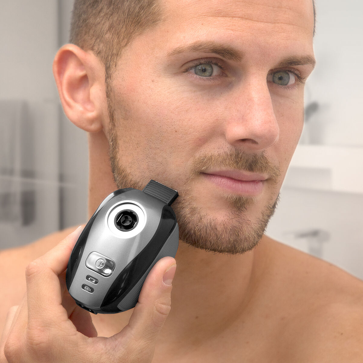 Uppladdningsbar och ergonomisk rakapparat 5-i-1 Shavestyler InnovaGoods - 3