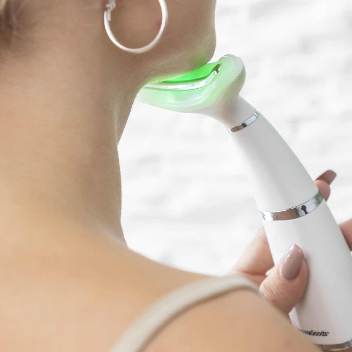 Jowl Reducer med fototerapi, termoterapi och vibrationer Kinred InnovaGoods - 2