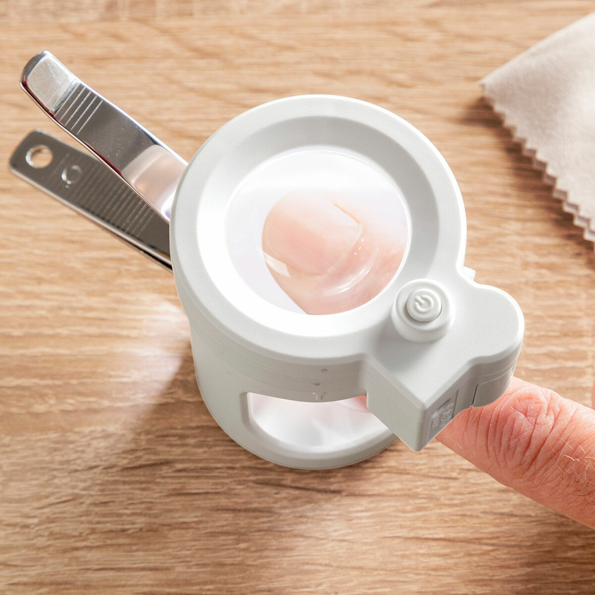 Nagelklippare med LED-ljus, förstoringsglas och fil Clail InnovaGoods - 3