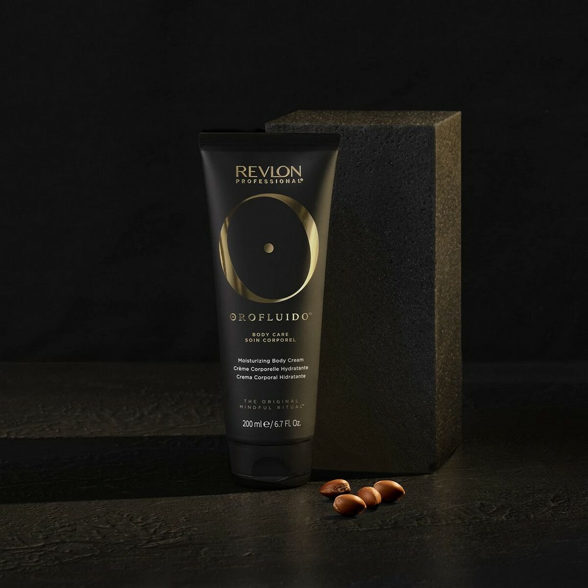 Fuktande kroppskräm Revlon 7261041000 200 ml - 2