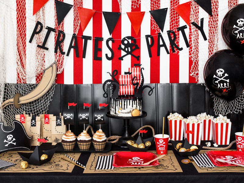 Papperstallrik  Pirates Party, röd, 20x20cm - 2