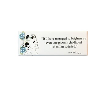 Magnet gloomy childhood