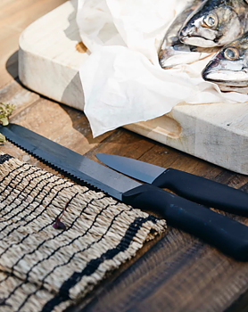 Brödkniv med keramiskt blad