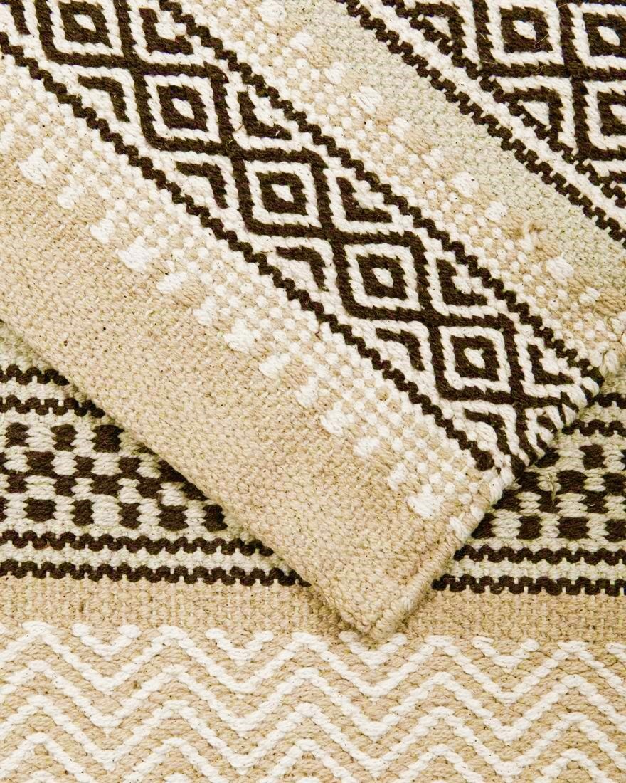 Daisy coffee 70 x 140, 70 x 240, 130 x 190 - 4