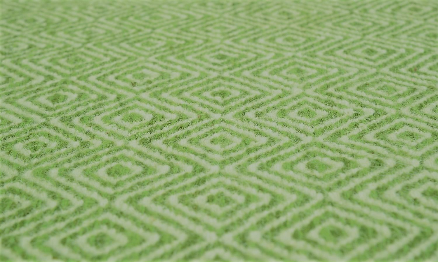 Gåsöga Orissa   160 x 230 grön