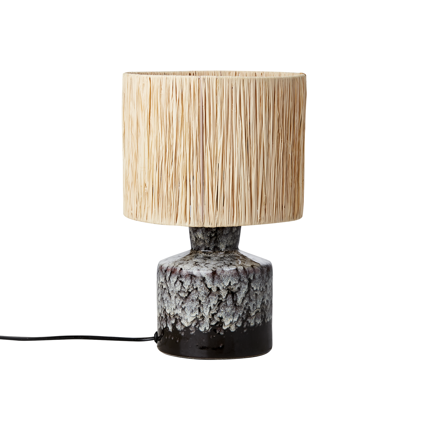 Bordslampa med fot i stengods och skärm i sjögräs från Affari
