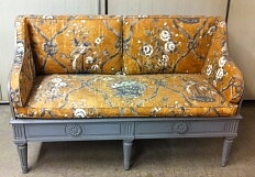 Trågsoffa i Gustaviansk stil