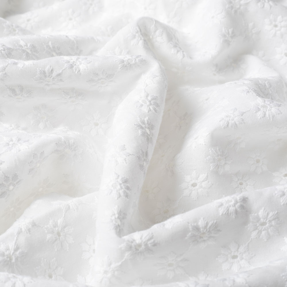 DAISY EMBROIDERY - WHITE - 4