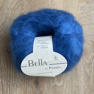 Bella  - 27