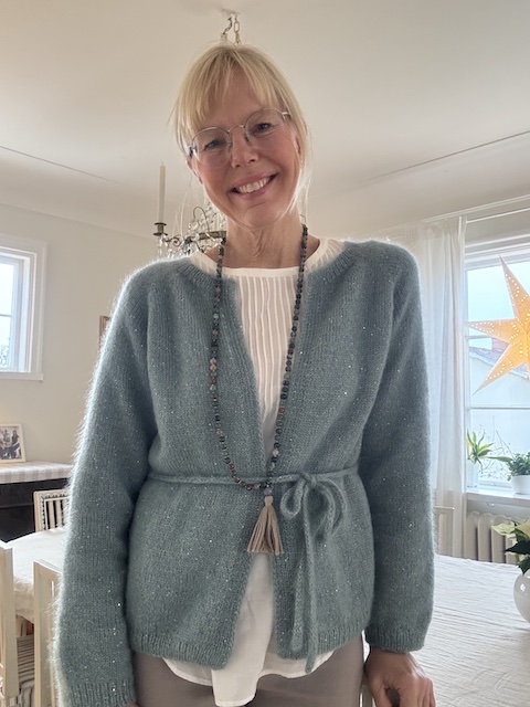 Yogi Wrap cardigan, pdf