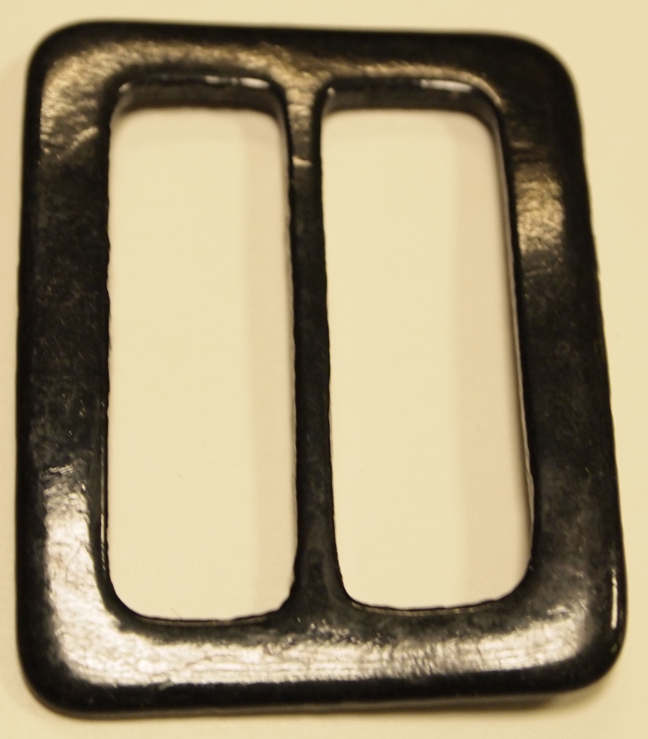 Vintage Plastspännen i olika färger 37