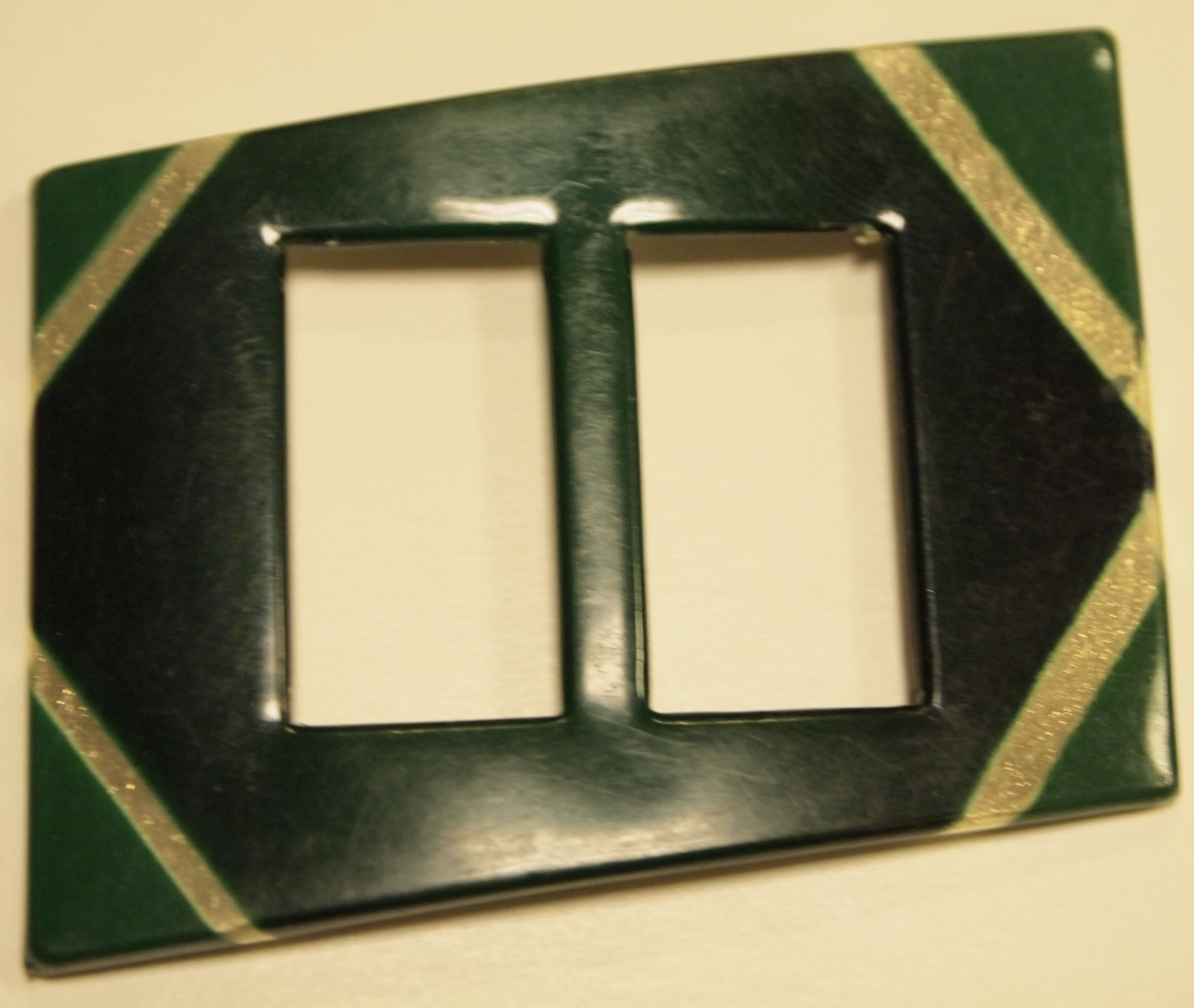 Vintage Metallspännen i olika färger