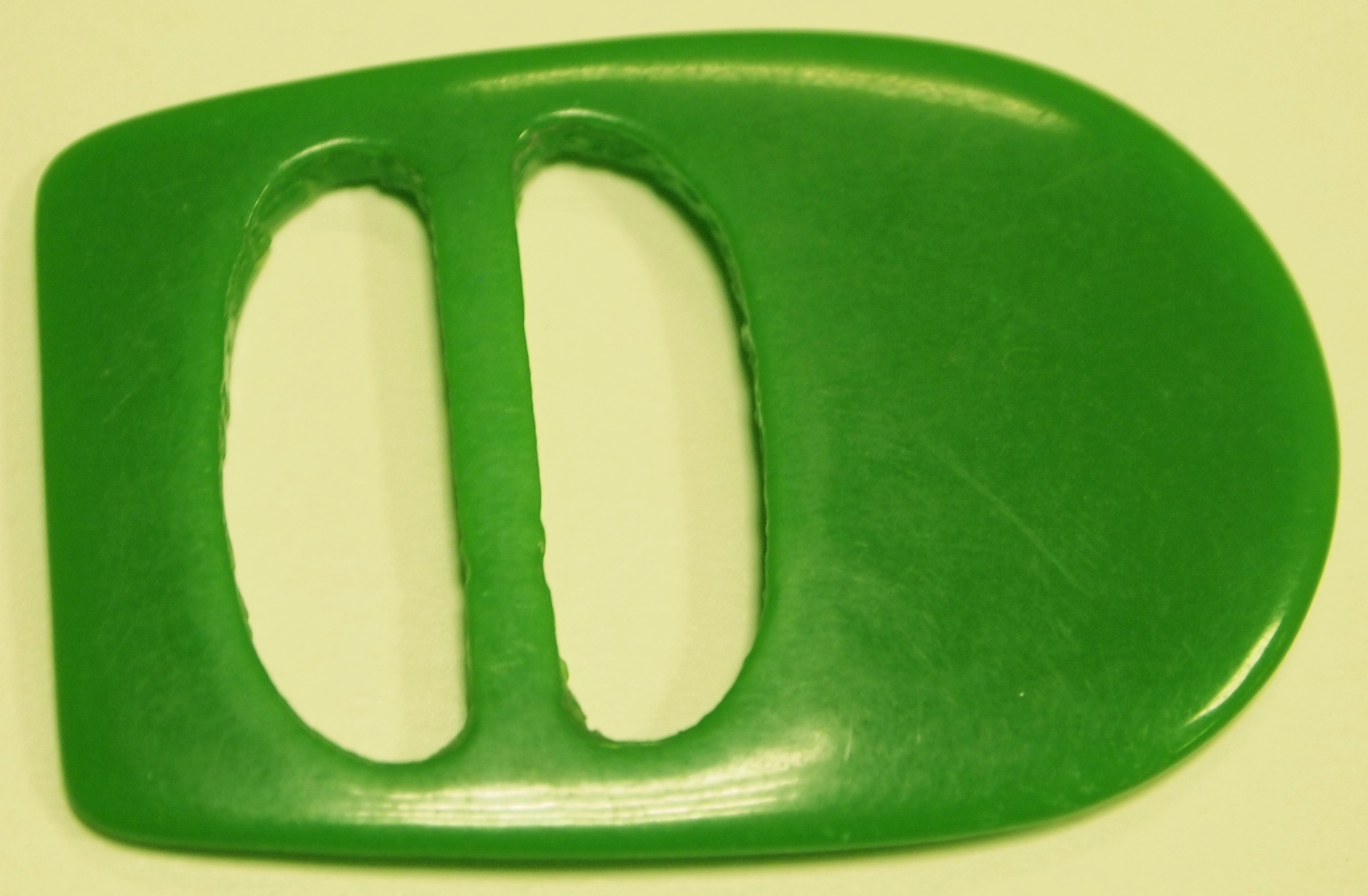 Vintage Plastspännen i olika färger 21