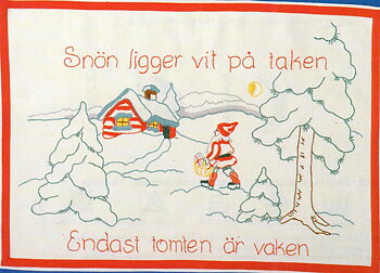 Ritad Bonad Snön Ligger Vit På Taken