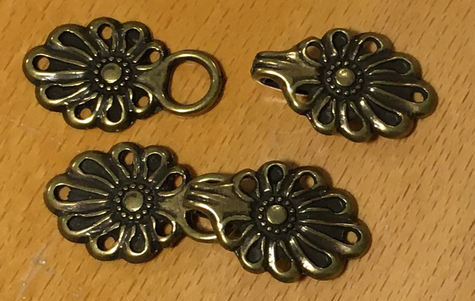 Blomma 48 Antik Mässing