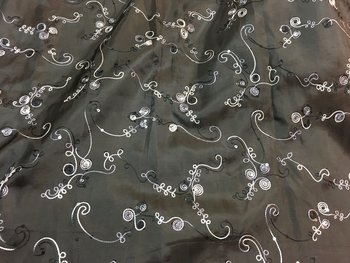 Broderad Taft med Paljetter