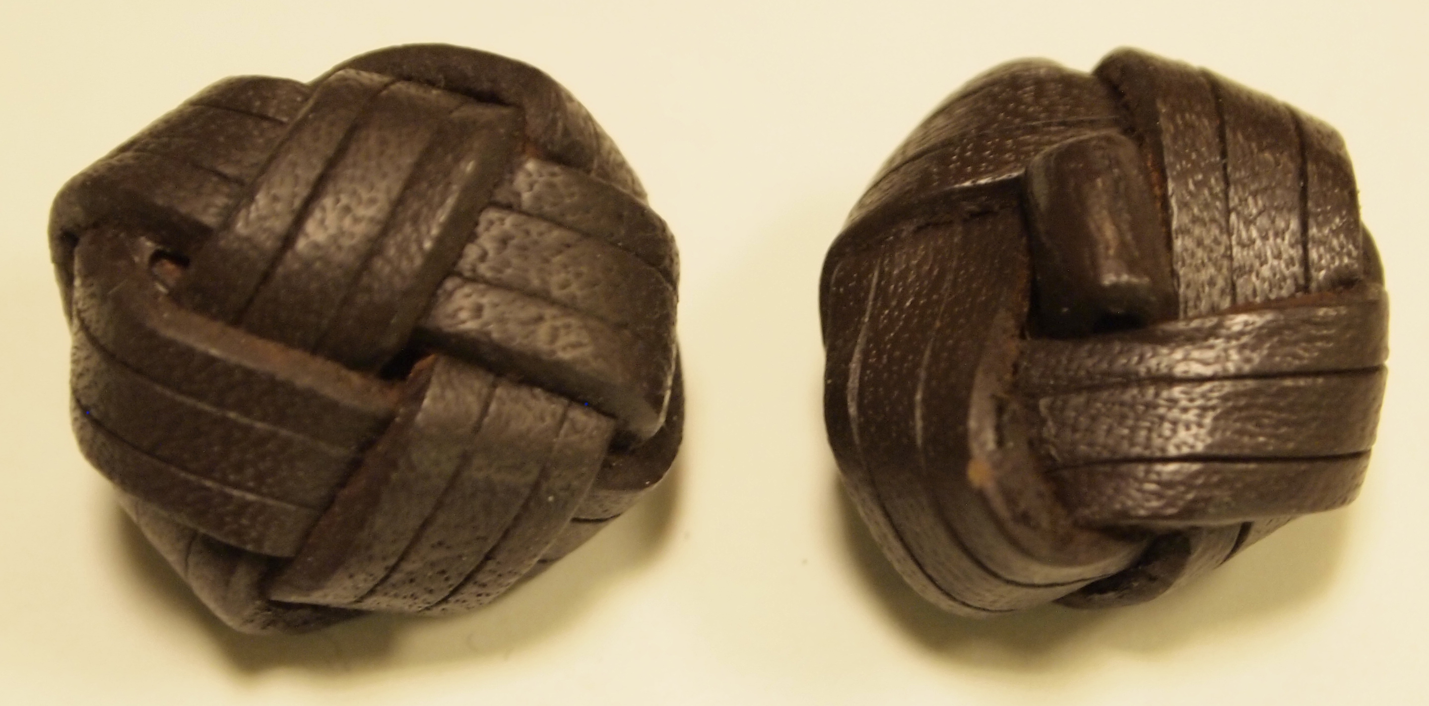 Vintage Läderknapp 25