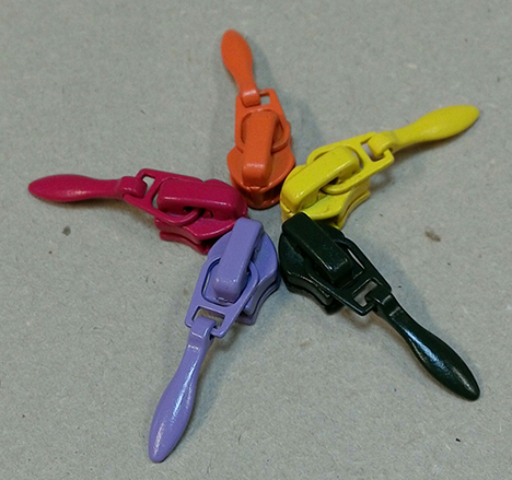 Dragkedja metervara 4mm