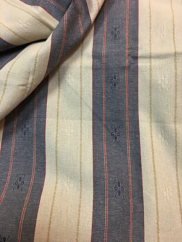 Randig Bomulls Jacquard med lurextråd