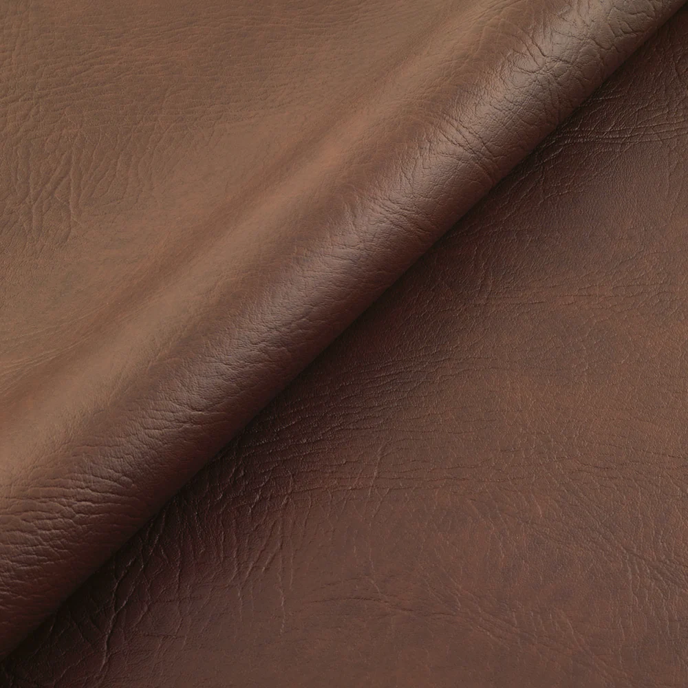 Arata Pes Brown