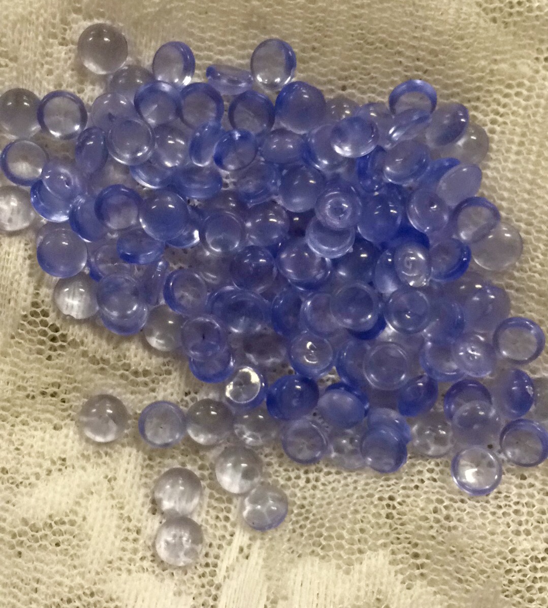 KB Halvdroppar Ljus Blå i genomskinlig plast