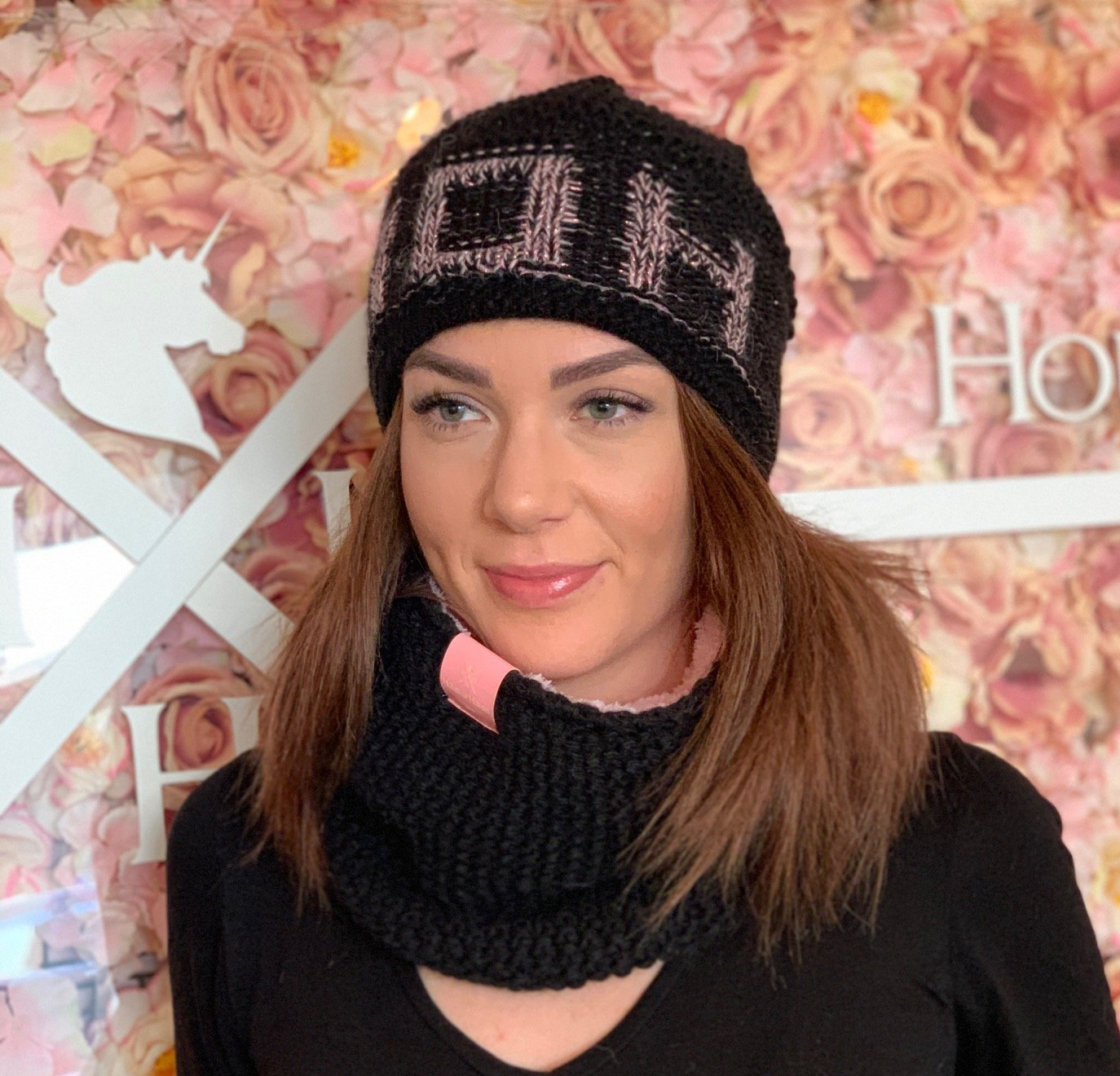 HOH HUG ME NECKWARMER - Musta  - 3