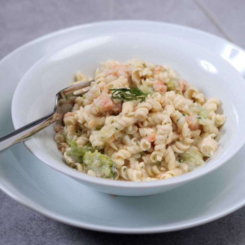 Fuel Your Preparation | Lachs und Brokkoli Pasta | Gefriergetrocknete Lebensmittel | 800g - 2