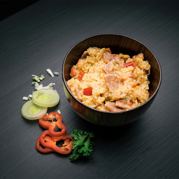 Real Field Meal | cremet pasta med svinekød  | Frysetørret mad | 138g - 2