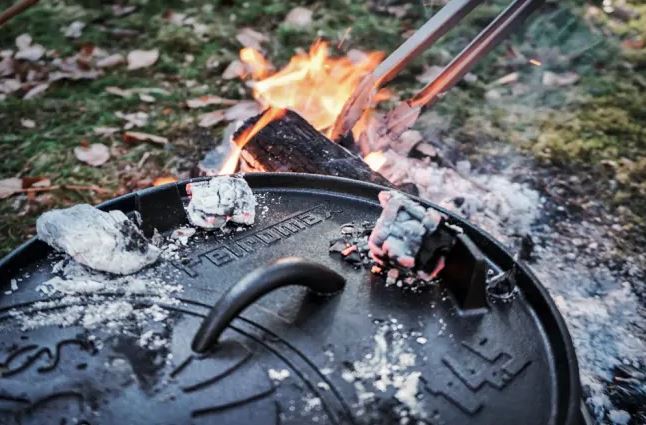 Petromax FT6 Dutch Oven - 3