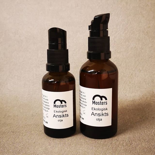 Ansiktsolja, ekologisk kallpressad rosenfröolja med jojoba från Mosters