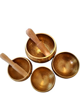 Tibetanska klangskålar -Small Singing Bowls i hamrad mässing