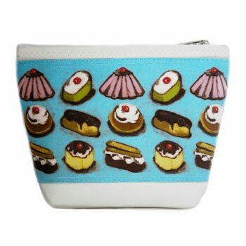 66-662 PURSE PASTRIES