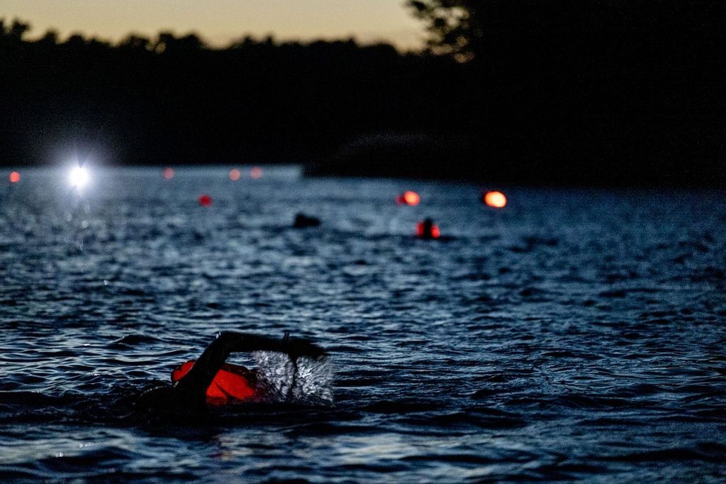 Nattsimning i Brunnsviken  1 September 2027 - 6