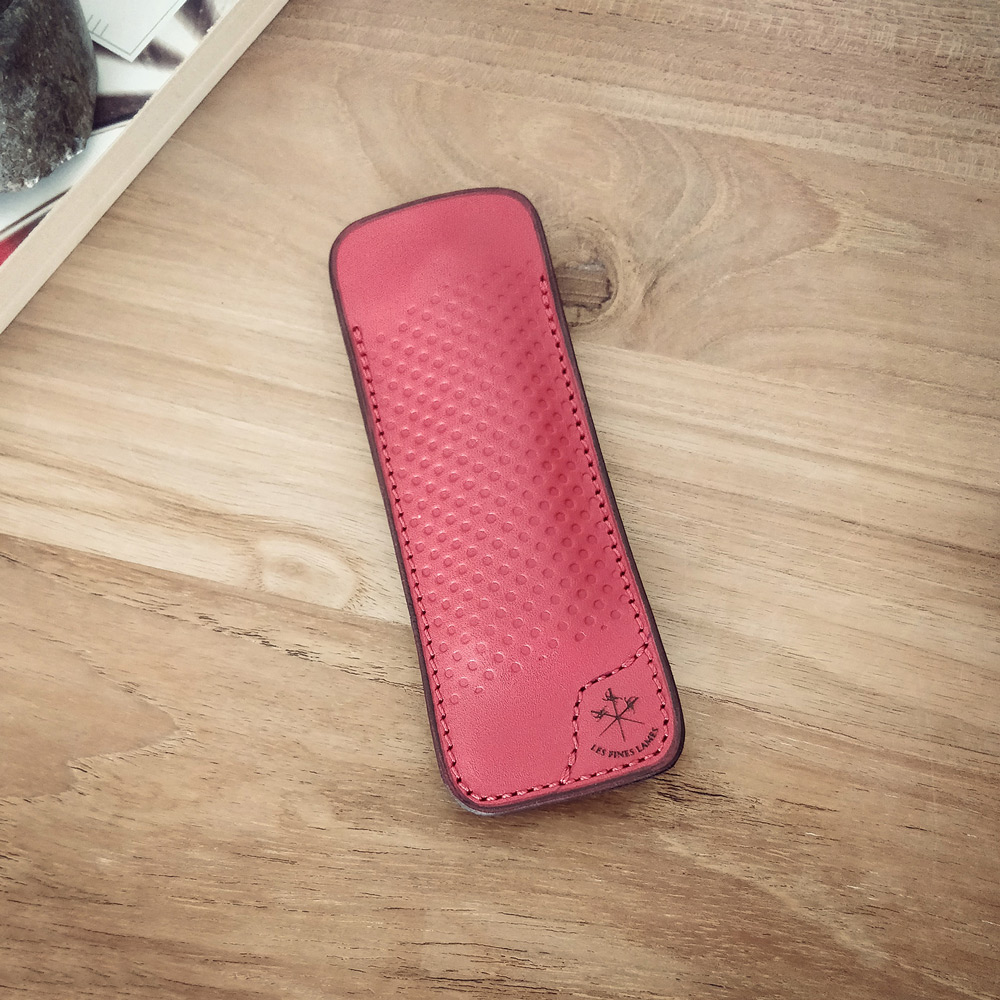 Les Fines Lames Le Petit Cigar Knife Sheath - Racing Red