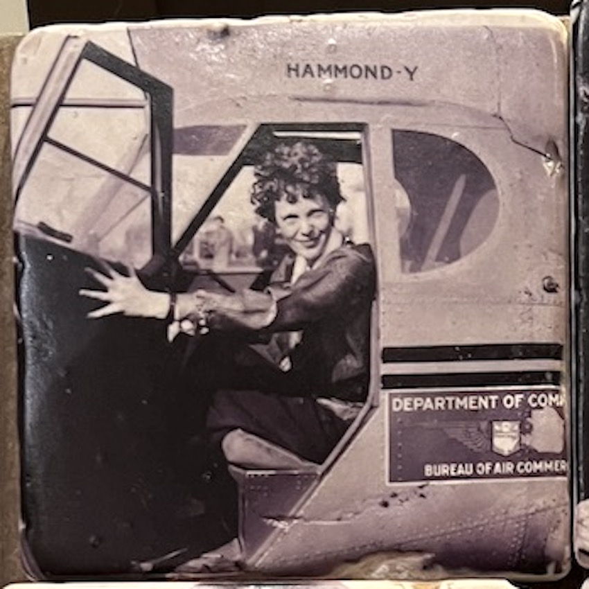 Glasunderlägg – Amelia Earhart - 2