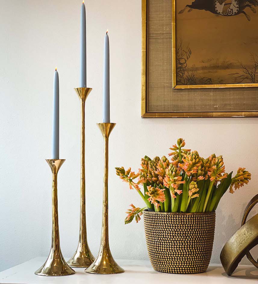 Ljusstake GOLD TRUMPET i ren mässing Mellan h:40cm - 6