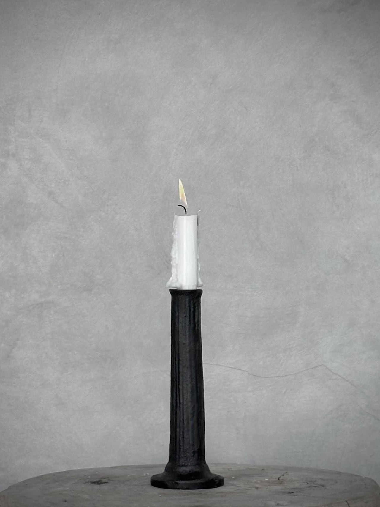 Ljusstake NOVA SMALL i gjutjärn antiksvart H:21cm