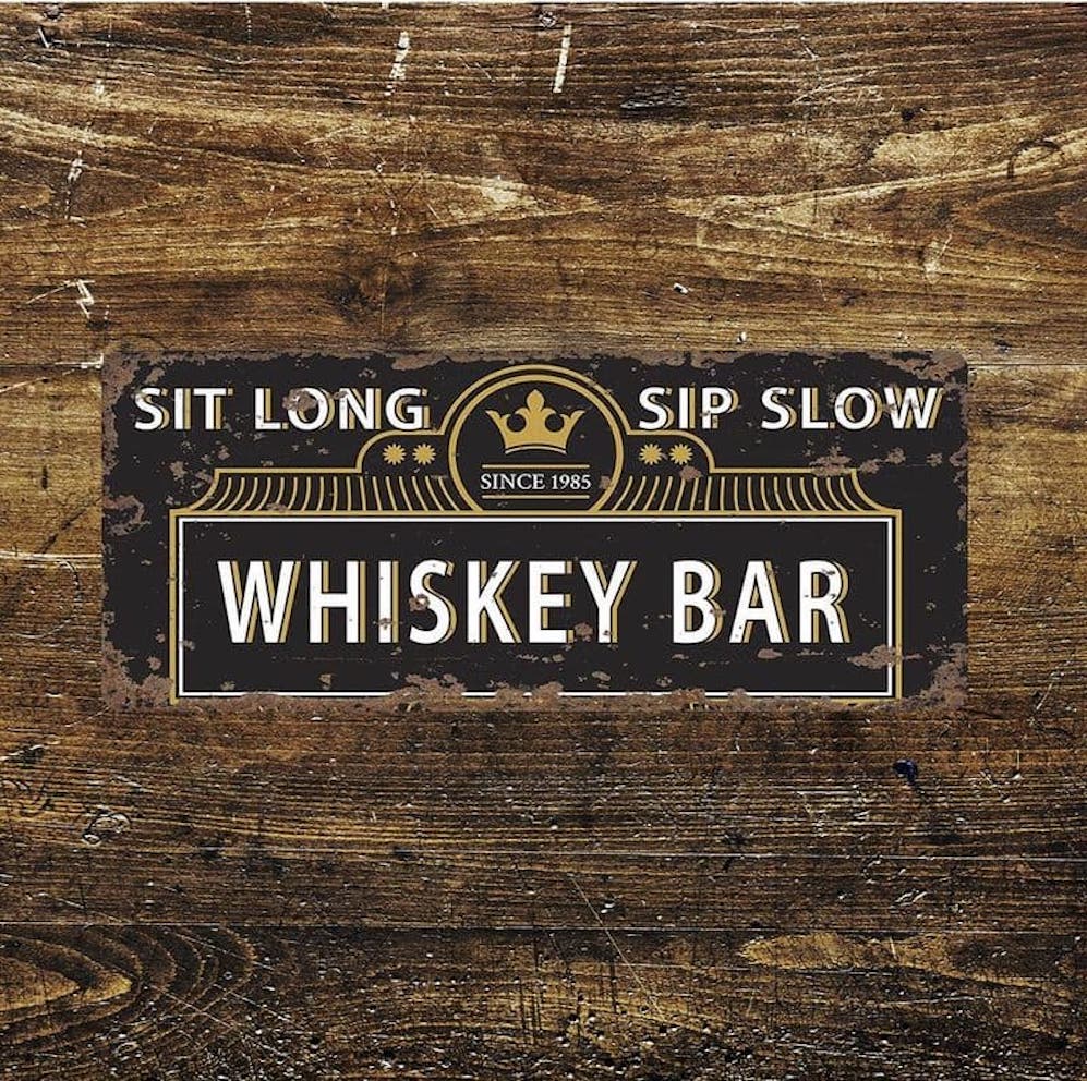 Metallskylt i vintagestil – Whiskey Bar 30x15cm - 2
