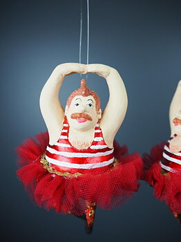 Julkula FAT MAN BALLERINA med tyll & hänge 11×5cm pris/st