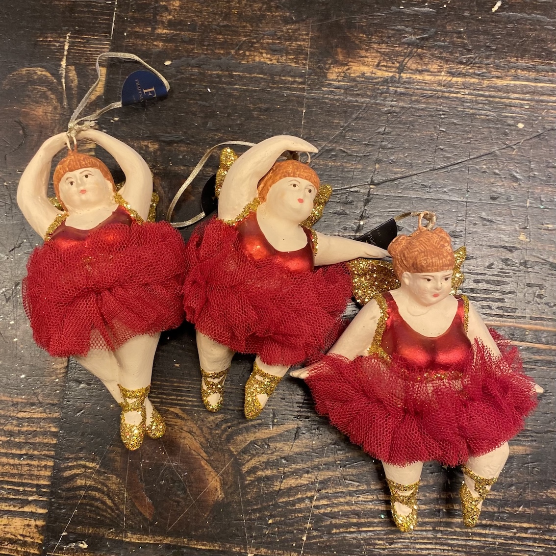 Julkula BALLERINA med tyllkjol & detaljer i guldglitter 3 olika Pris/st - 2